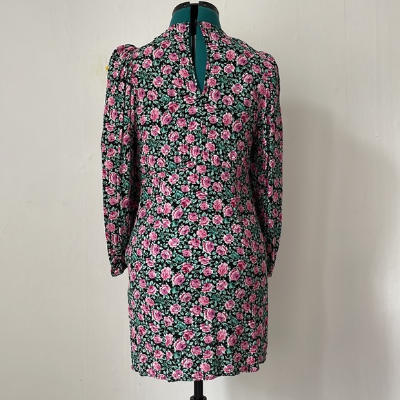 Worn couple of times dress in excellent condition - Picture 2 of 6